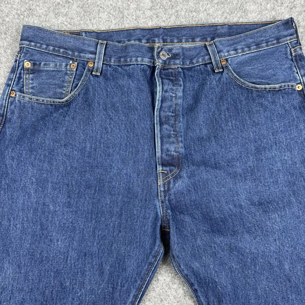 Levi's‎ 501 Jeans Men's 40x32 Button Fly Straight Leg Blue Denim Classic Fit EUC